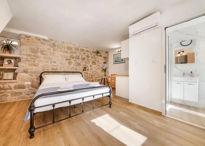 Apartment Jerolim Split