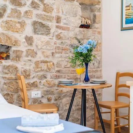 Jerolim Апартаменты *